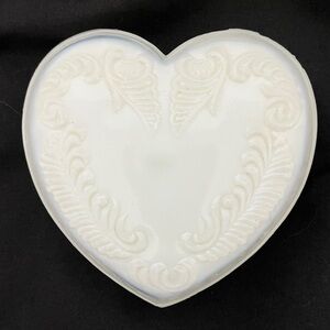 Vintage Degenhart Milk Glass White Heart Shaped Trinket Box & Lid